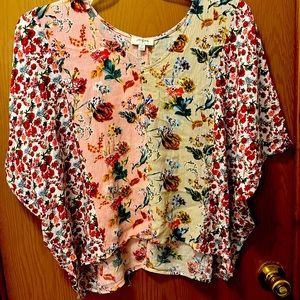 Women brand UMGEE blouse. Worn once